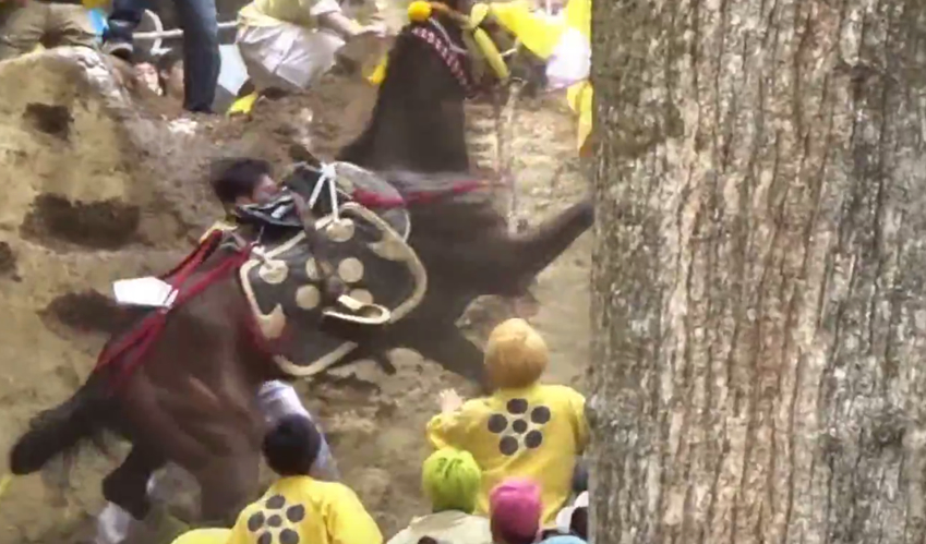 上げ馬神事